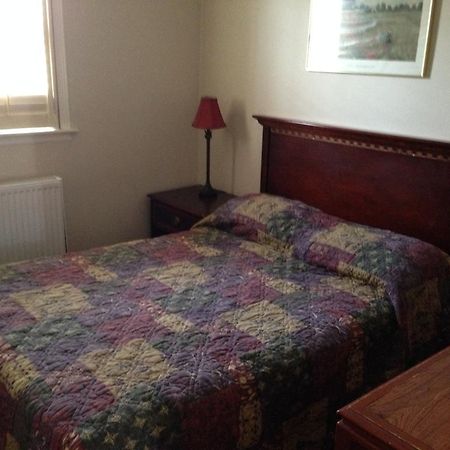 Ivy Motel Торонто Экстерьер фото