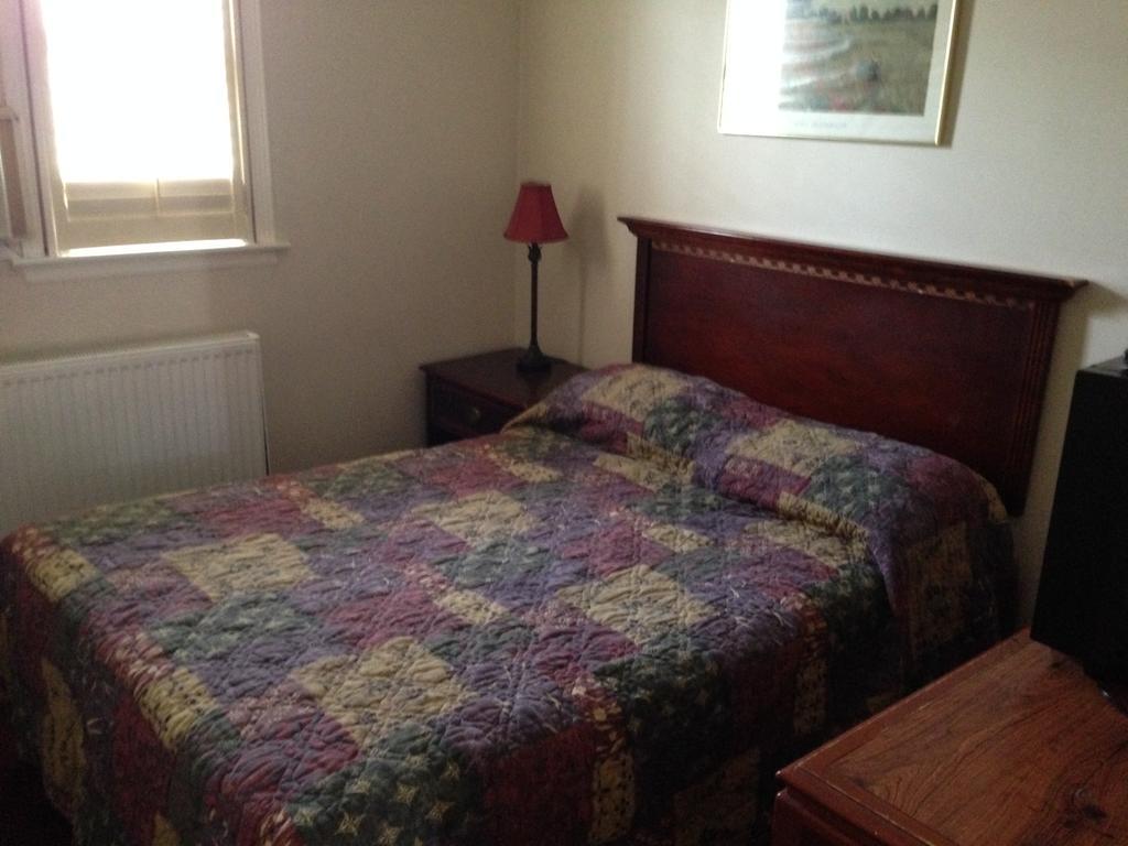 Ivy Motel Торонто Экстерьер фото